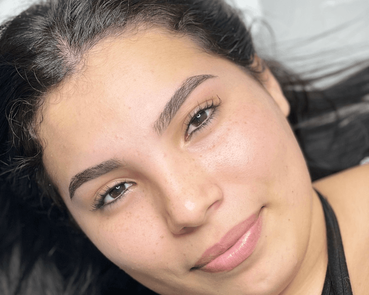 Diseño y perfilado de cejas