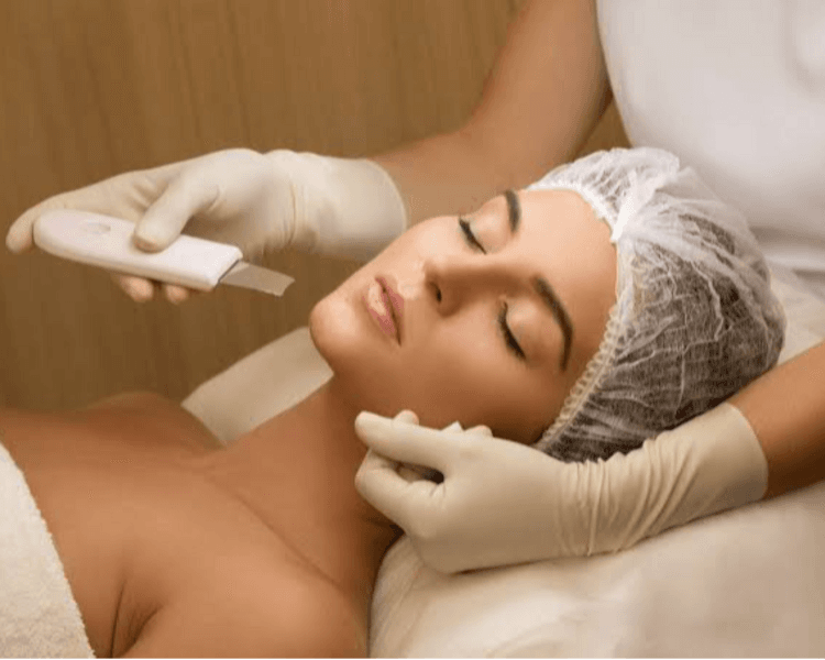 Limpieza facial + Punta diamante, espatula ultrasonica, terapia led, activos + desincrustantes