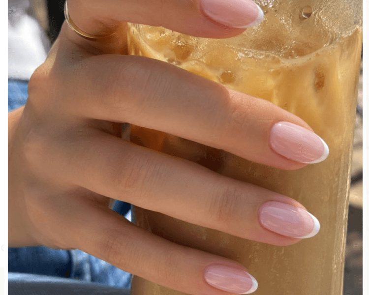 Uñas esculturales sencillas