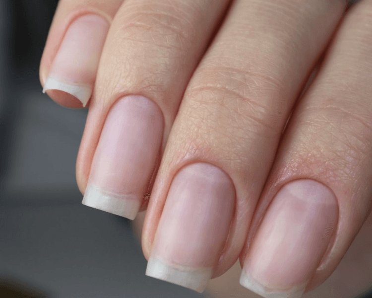 Solo manicura (técnica rusa)