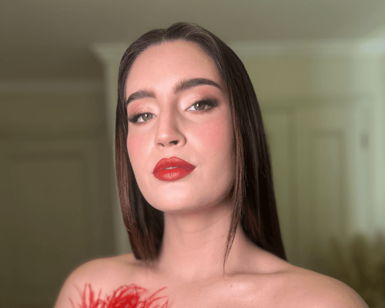 MAQUILLAJE GLAM (Reservas vía WhatsApp)