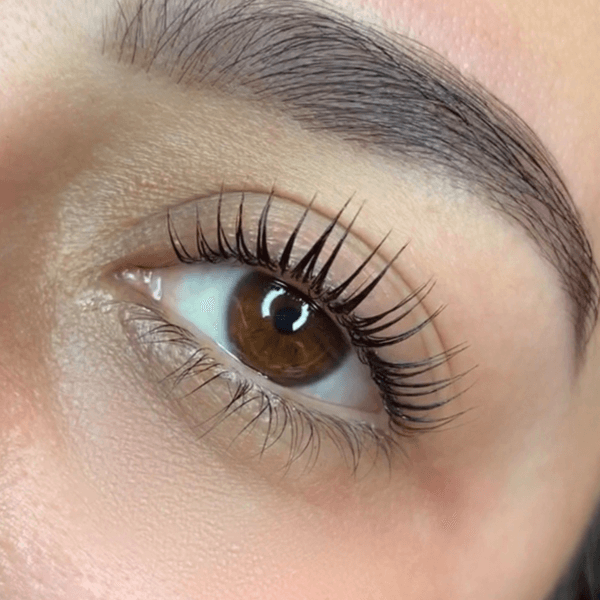 Ondulación de Pestañas + Tinte + Botox + Laminado