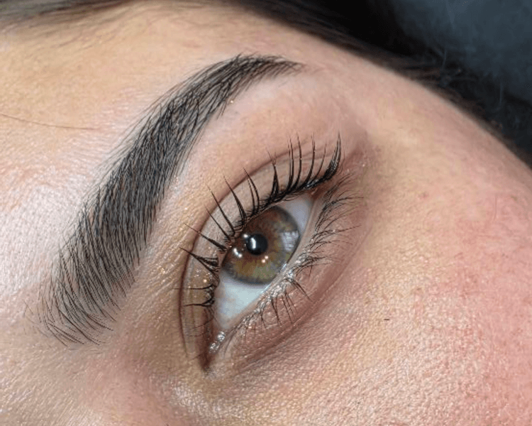 PERFILADO DE CEJAS + LIFTING FUSION