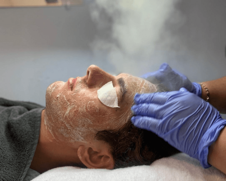 LIMPIEZA FACIAL EXPRESS PARA HOMBRES