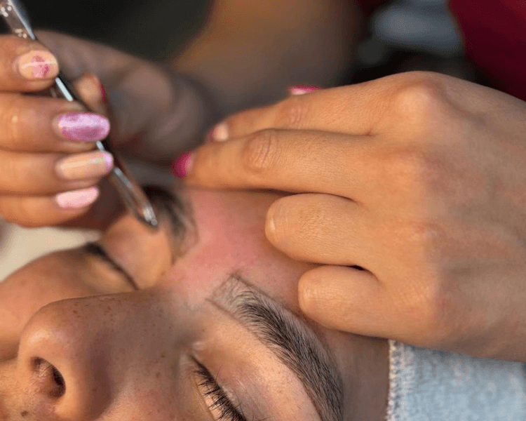Cejas con pinza