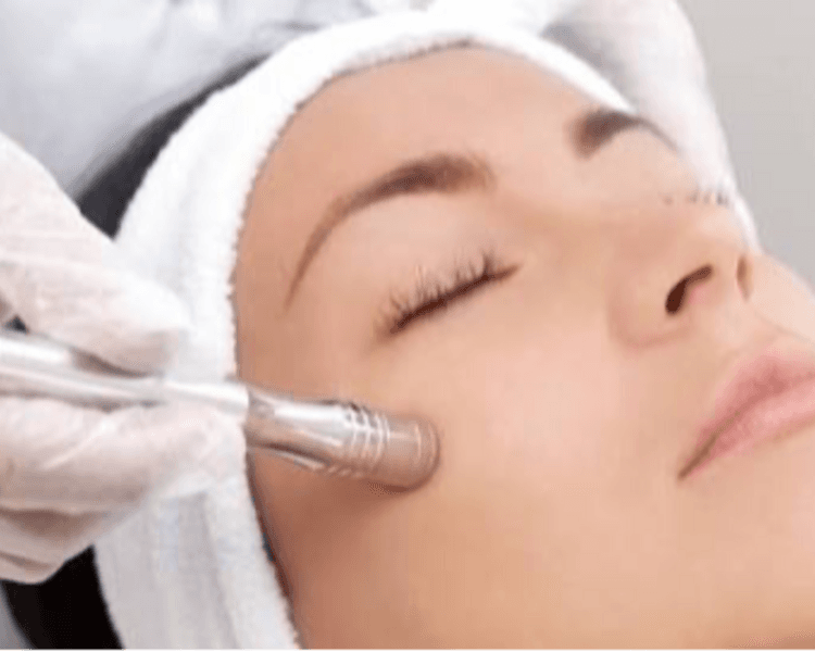 Limpieza facial profunda básica