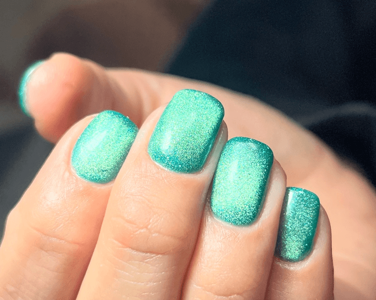 Esmaltado permanente degrade/diseños (combinación de colores, francesa ó degradee + 2 diseños) uñas faltantes son adicionales