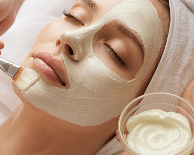 EXFOLIANTE FACIAL (MASAJE FACIAL + EXFOLIACIÓN) ESCAPADA