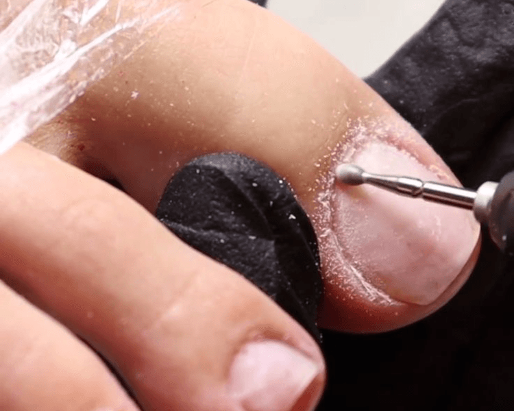 Spa de pies - Pedicure rusa.