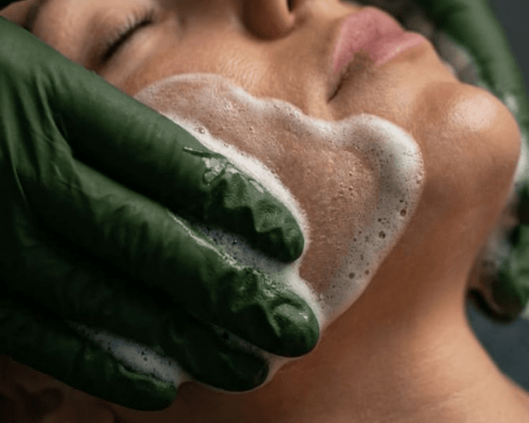 Facial Deep cleansing / Facial limpieza profunda