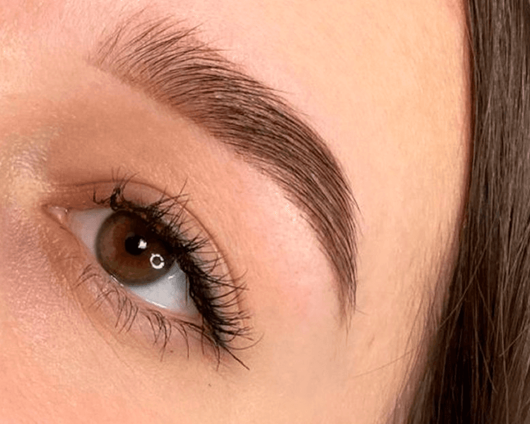 Perfilado De Cejas Con Cera