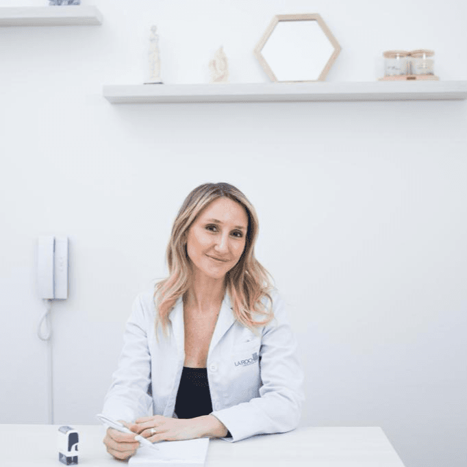 Dra Maria Gabriela Campodonico Dermatología photo