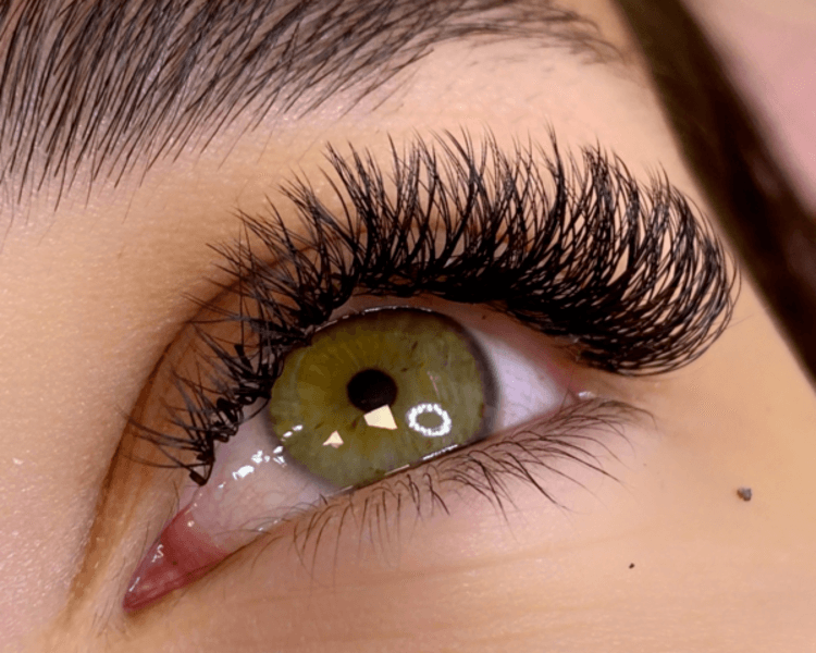 08 Lash Lifting