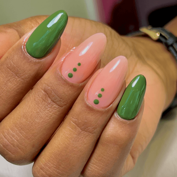 RETOQUE DE UÑAS ACRILICAS-SIN ESMALTADO