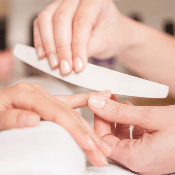 RETIRO DE UÑAS ACRILICAS