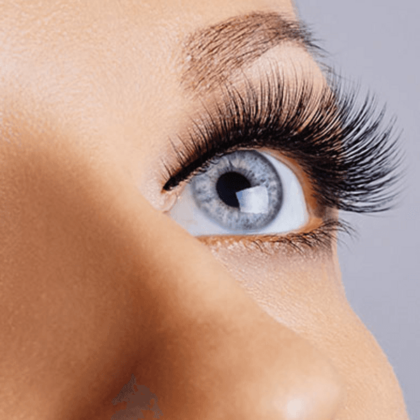 Depilación de cejas hilo