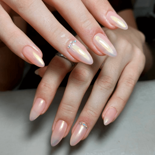 Uñas esculpidas en gel