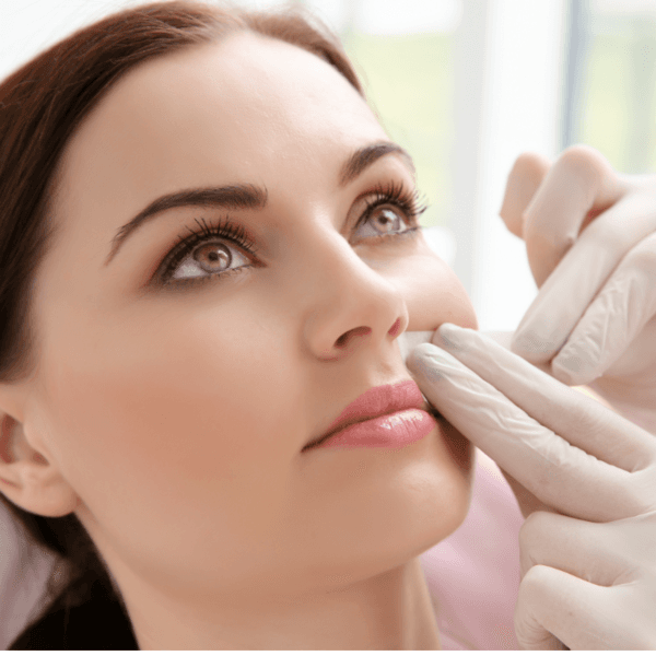 DEPILACIÒN CON CERA Bigote