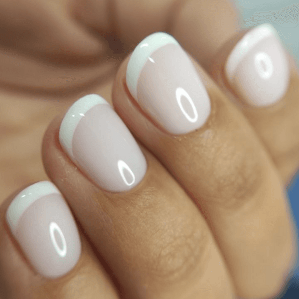 Manicure esmaltado permanente CON FRANCESA o DIFUMINADO BLANCO y nivelación