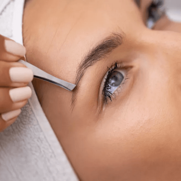 Depilación de Ceja con Pinza