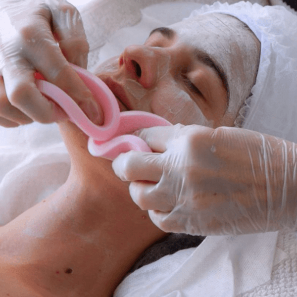 LIMPIEZA FACIAL PROFUNDA