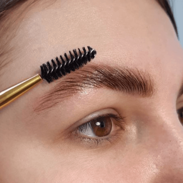 Laminado Cejas + Hidratación con color