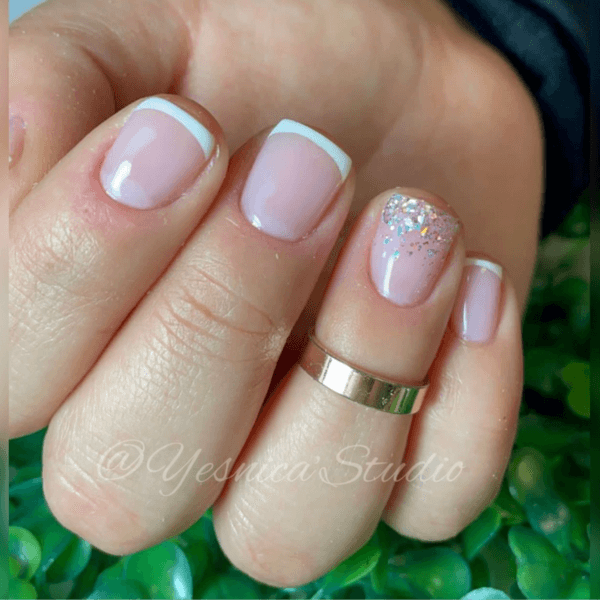 Manicura semipermanente