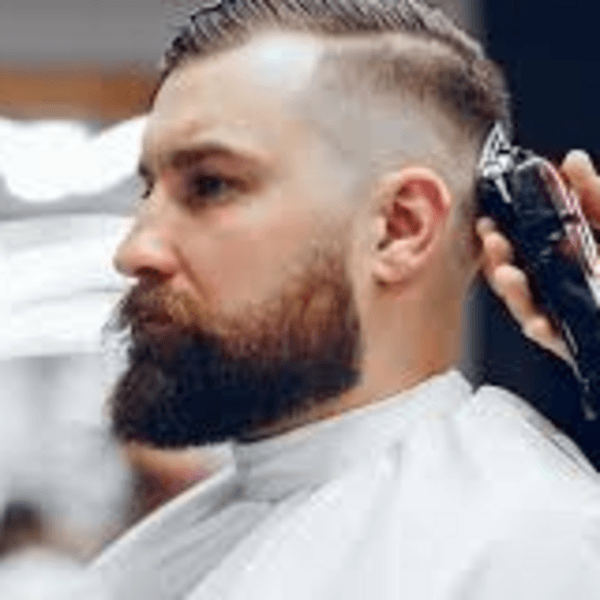 Corte de cabello + Afeitado / Delineado de barba EXPRESS