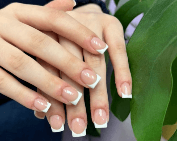 RECONSTRUCCION DE UÑAS MORDIDAS
