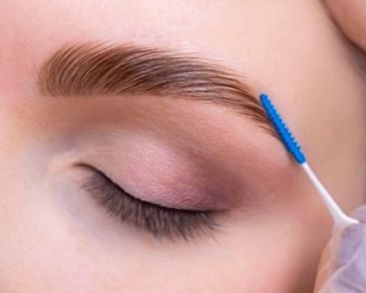Perfilado de Cejas c/hilo + Alisado