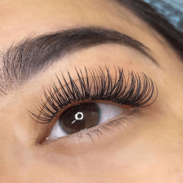 PESTAÑAS PELO A PELO EFECTO PESTAÑINA